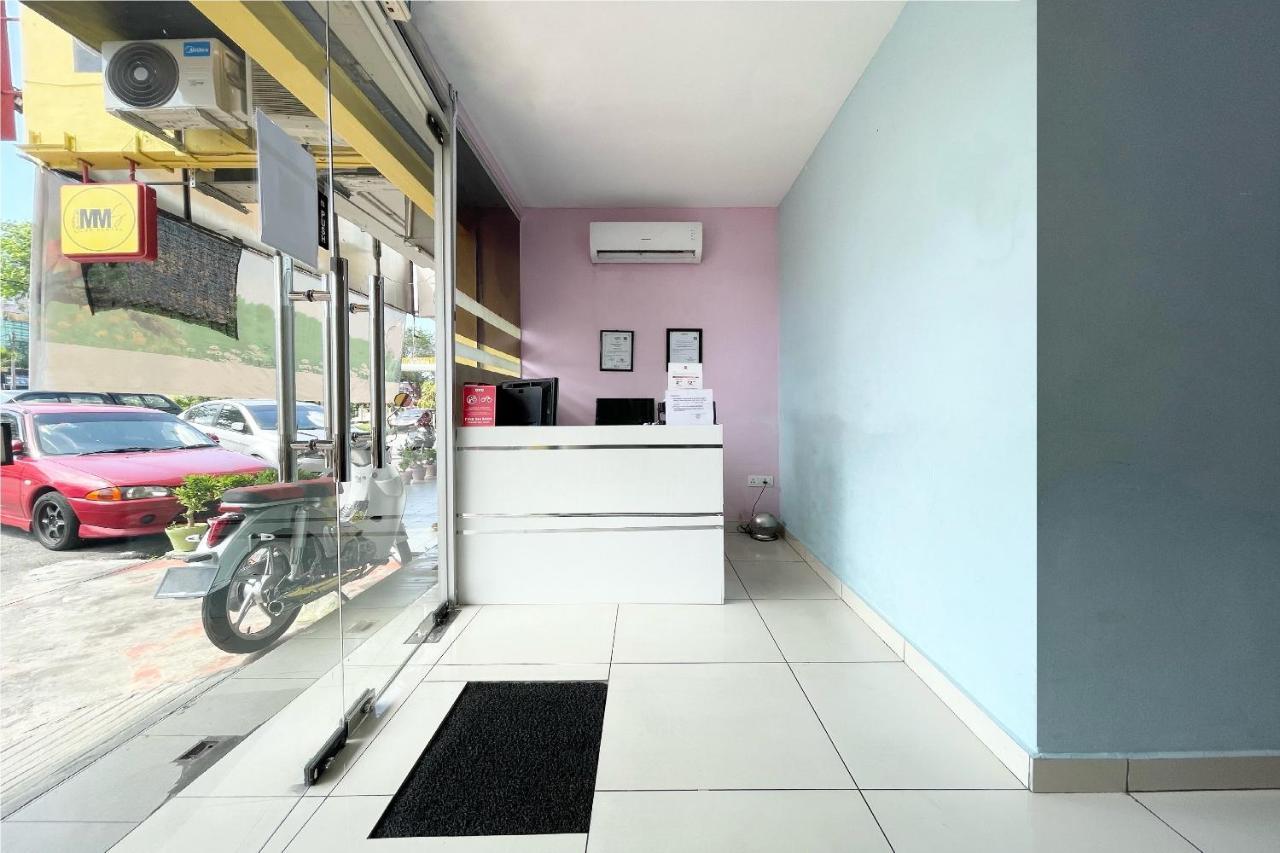 Oyo 90334 Mawlaya Hotel Bayan Lepas Eksteriør billede